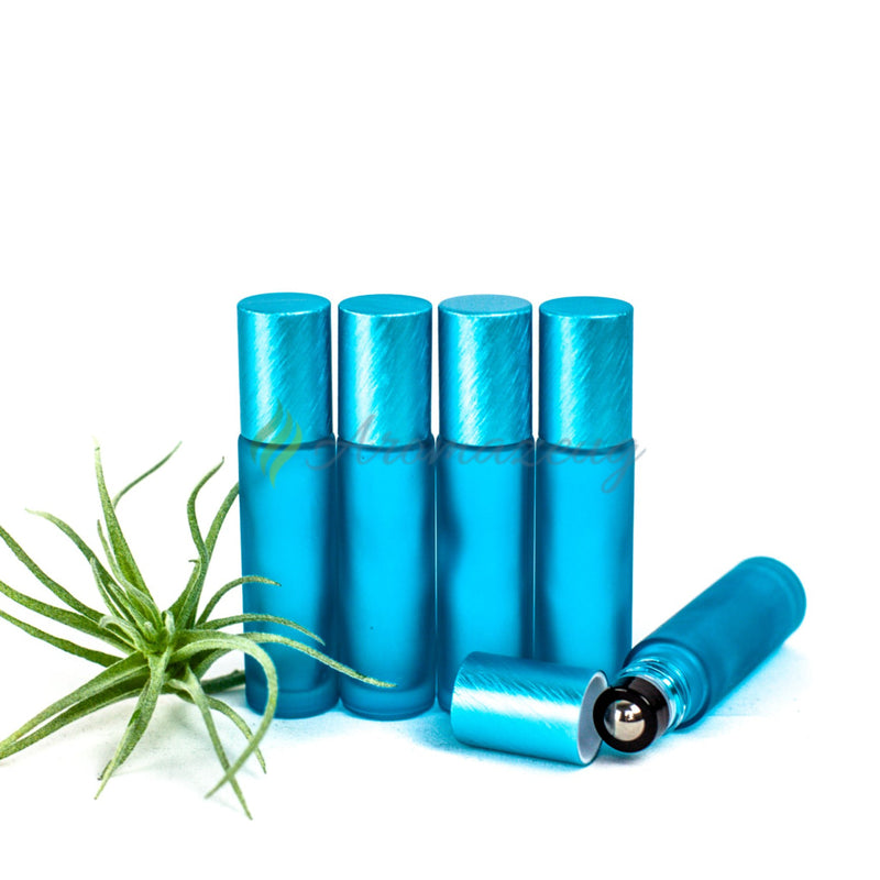 Laden Sie das Bild in Galerie -Viewer, 10 Ml Farbige Roll-On Flaschen In Matt Mit Metalldeckel Und Premium-Rollern - Paket Von 5 Hellblau
