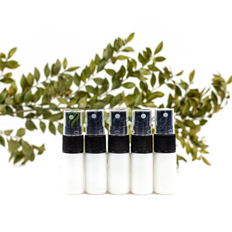 Laden Sie das Bild in Galerie -Viewer, 5 Ml Deluxe Farbige Roll-On-Flaschen In Matt Mit Spray-Aufsatz - Paket Von Weiß Spray Flasche
